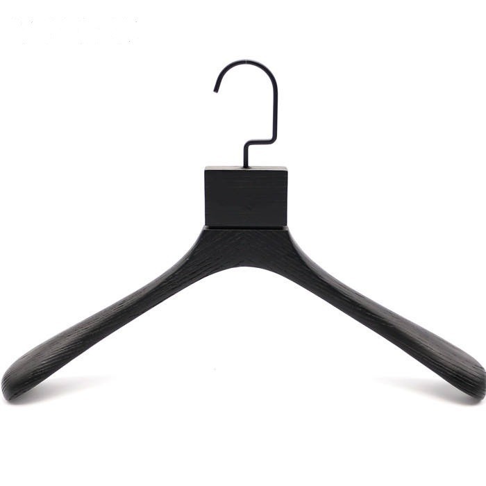 Custom Brand Lussu Iswed Injam Coat Hanger